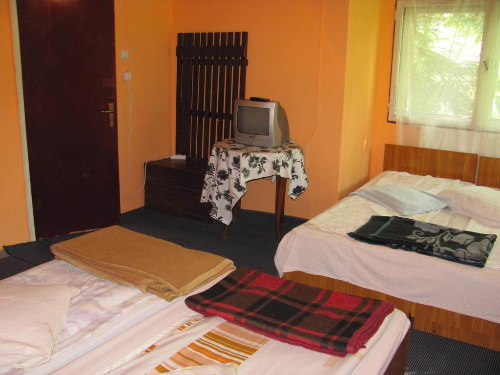Szurdok Panzio Hotel BaileTusnad Camera foto